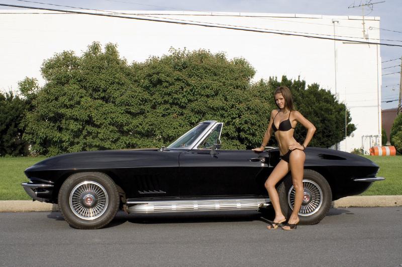 http://www.musclecarbabes.com/chevy_chick_0005.jpg